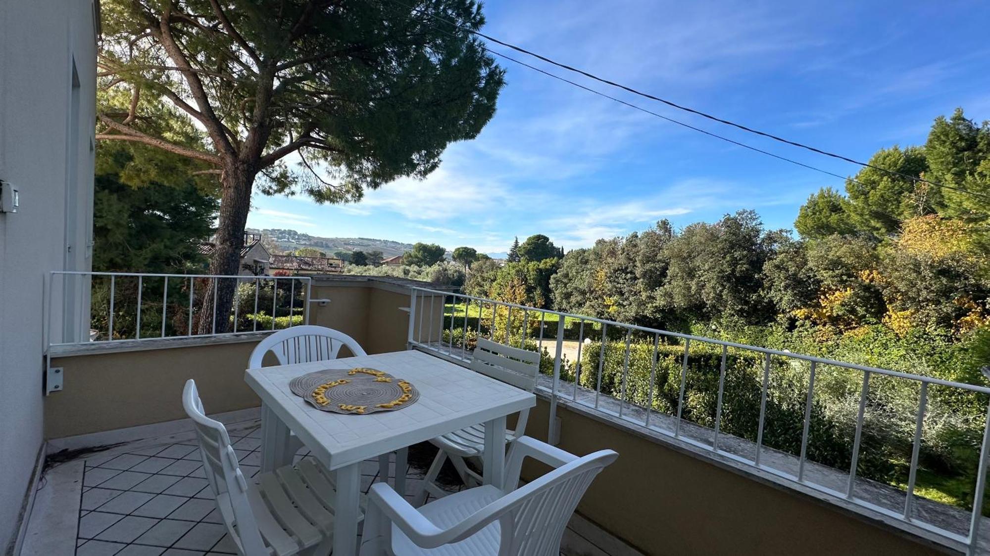 N185 - Numana, Meraviglioso Trilocale Con Terrazzo E Piscina 外观 照片